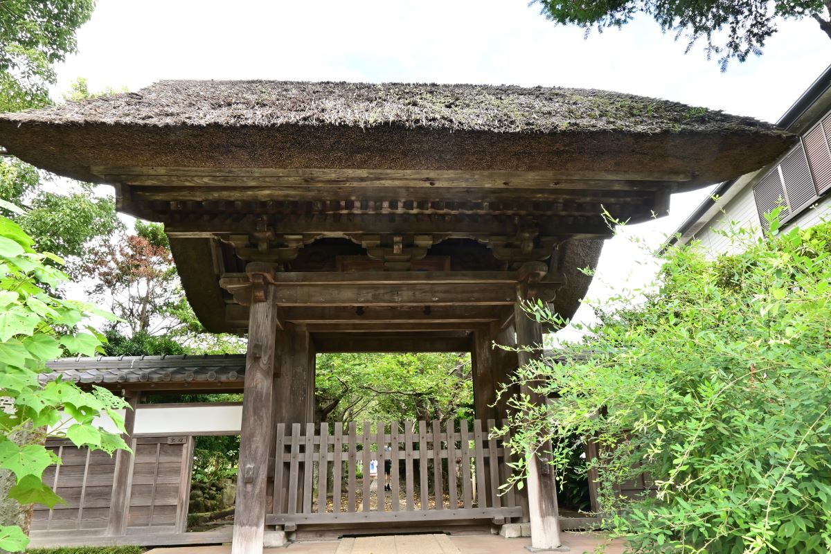 極楽寺山門